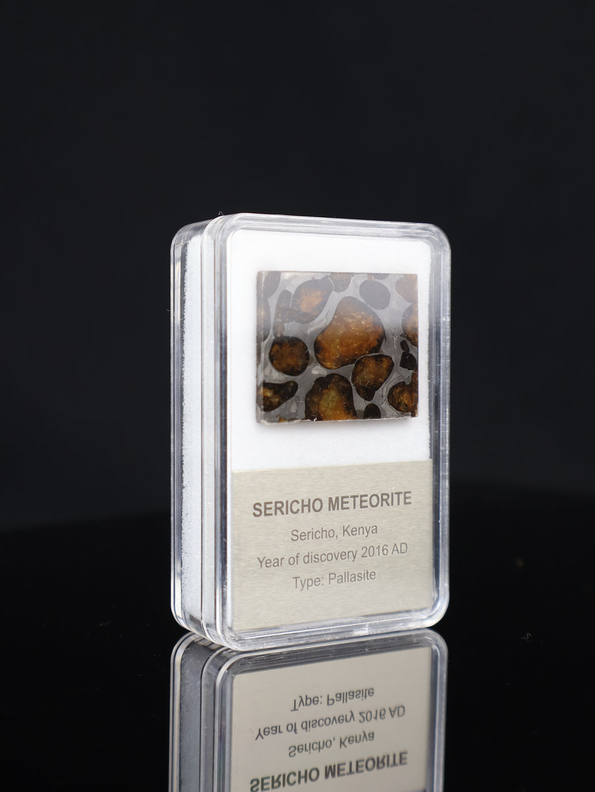 SERICHO METEORITE, KENYA. DISPLAY BOX. 5 GRAMS.