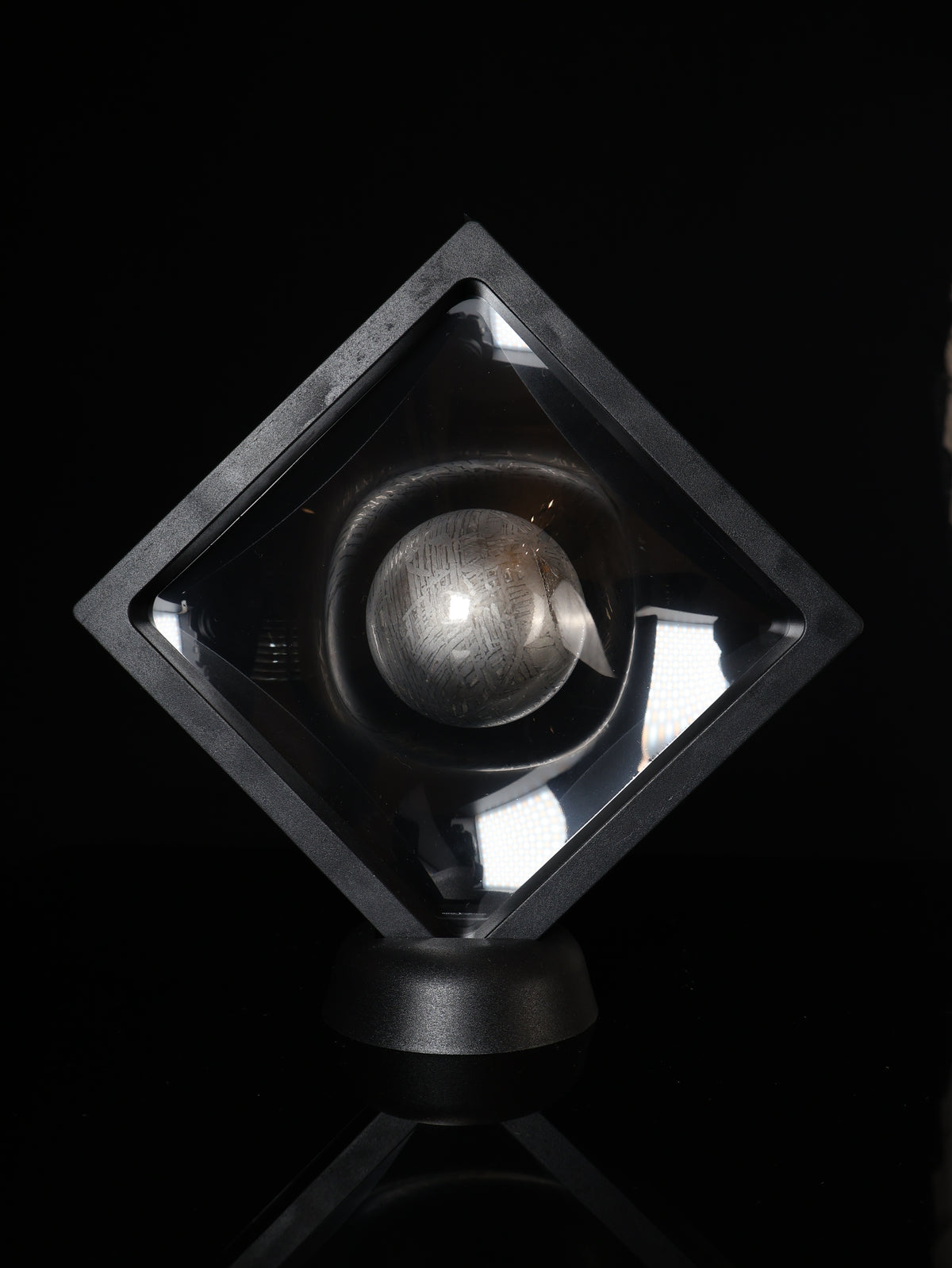 Aletai meteorite sphere, 340g