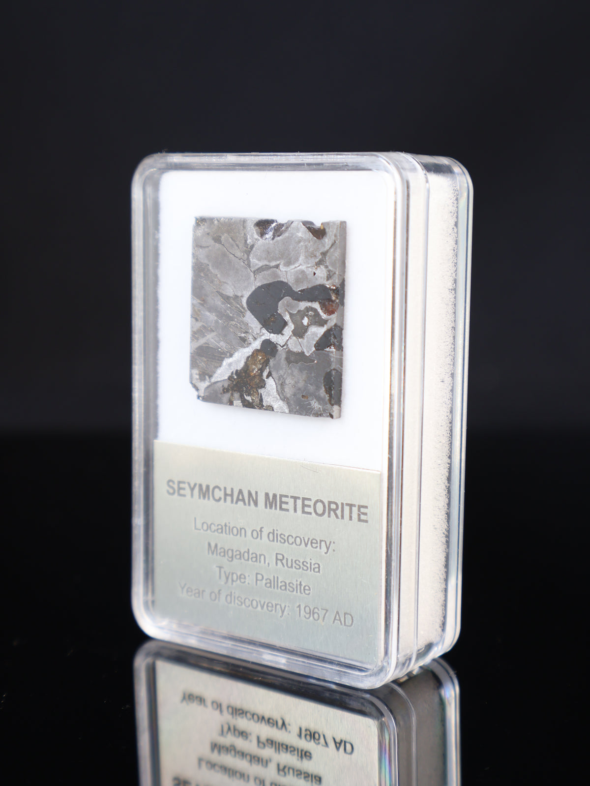 SEYMCHAN METEORITE, RUSSIA. DISPLAY BOX. 5,12 GRAMS.