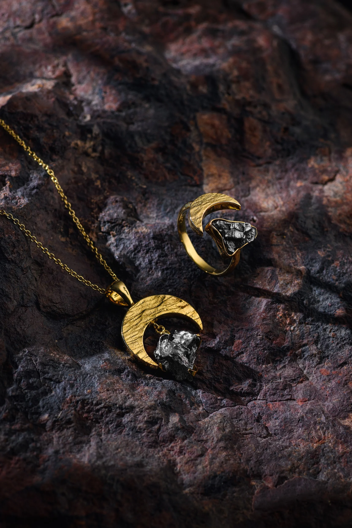 Campo del Cielo Moon Jewelry Set
