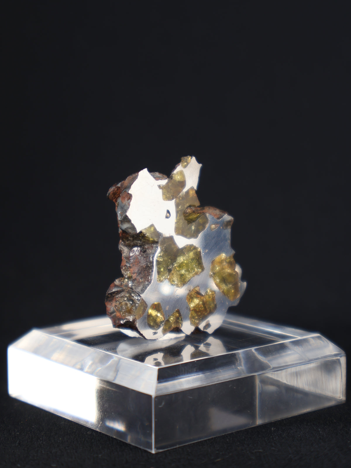 IMILAC PALLASITE METEORITE, END CUT, CHILE. 39,49 GRAMS.