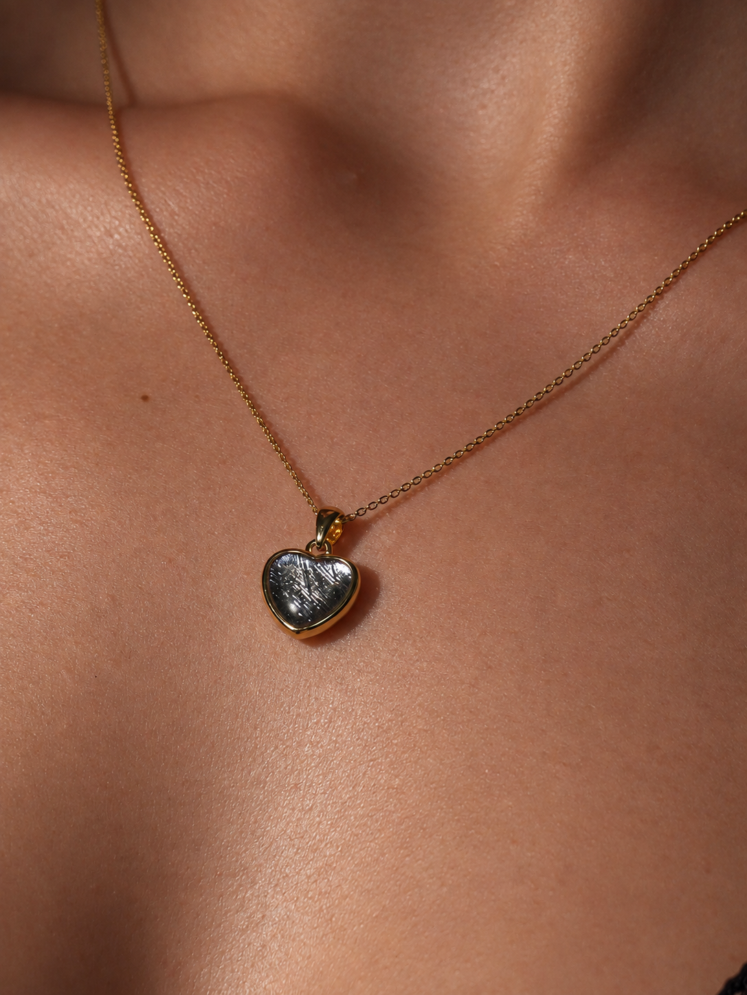 Gold Plated Muonionalusta Heart Pendant