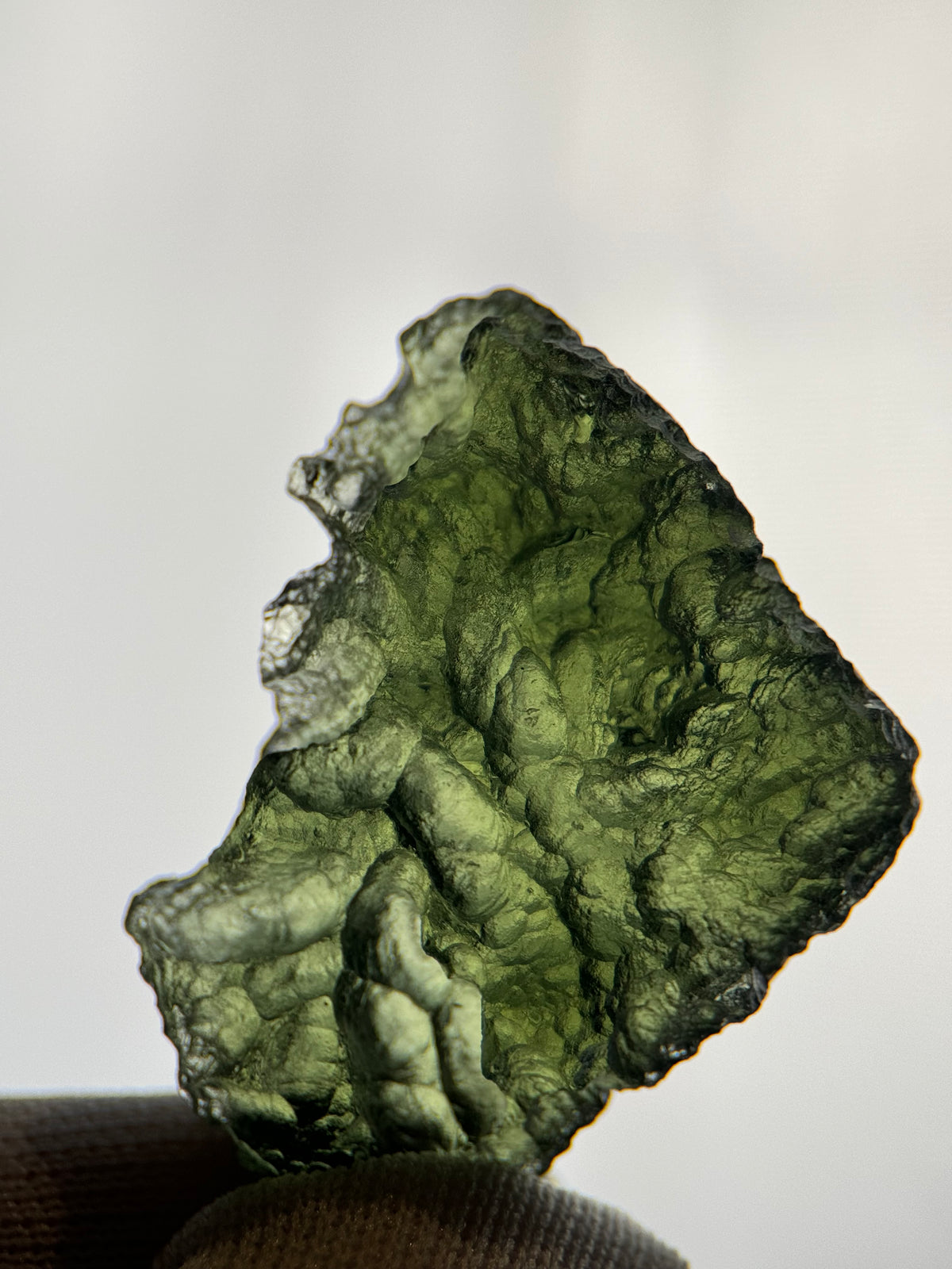 RAW MOLDAVITE, CZECH REPUBLIC. 5,64 GRAMS.