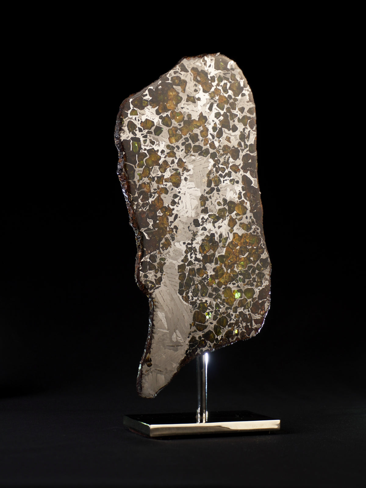 SEYMCHAN METEORITE, MAGADAN REGION, RUSSIA. 469 GRAMS.