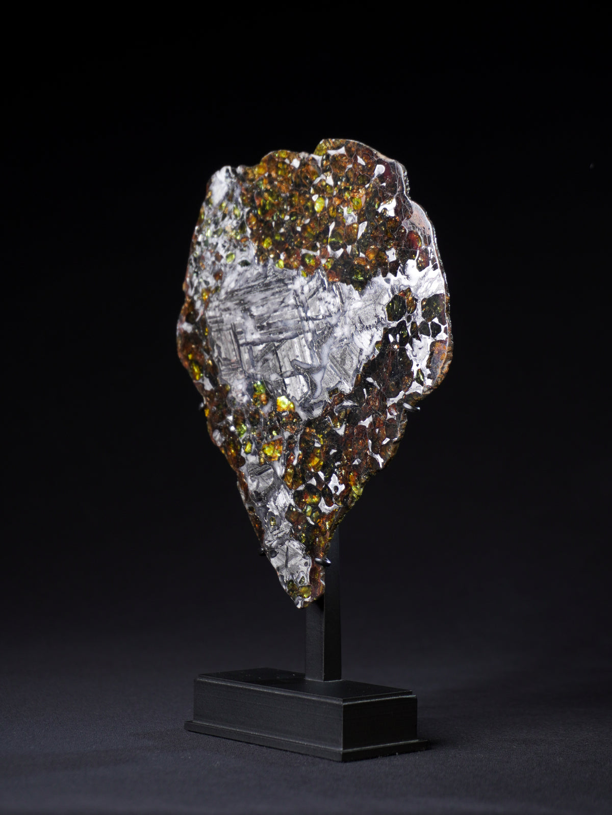 SEYMCHAN METEORITE, MAGADAN REGION, RUSSIA. 187 GRAMS.