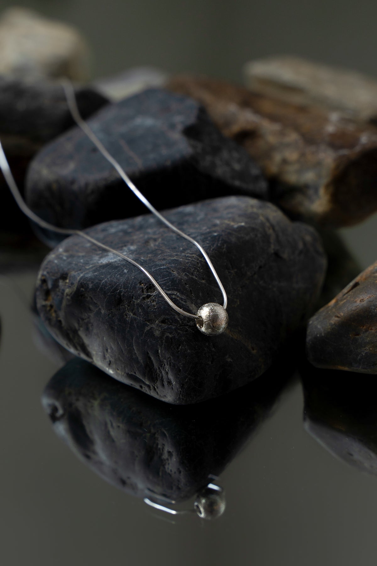 Muonionalusta Meteorite Bead pendant "Mercury"