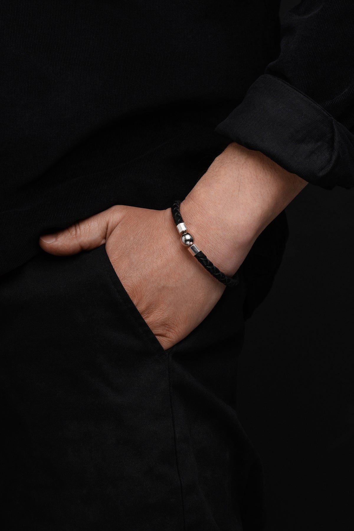 Muonionalusta Meteorite bead Bracelet with Leather strap
