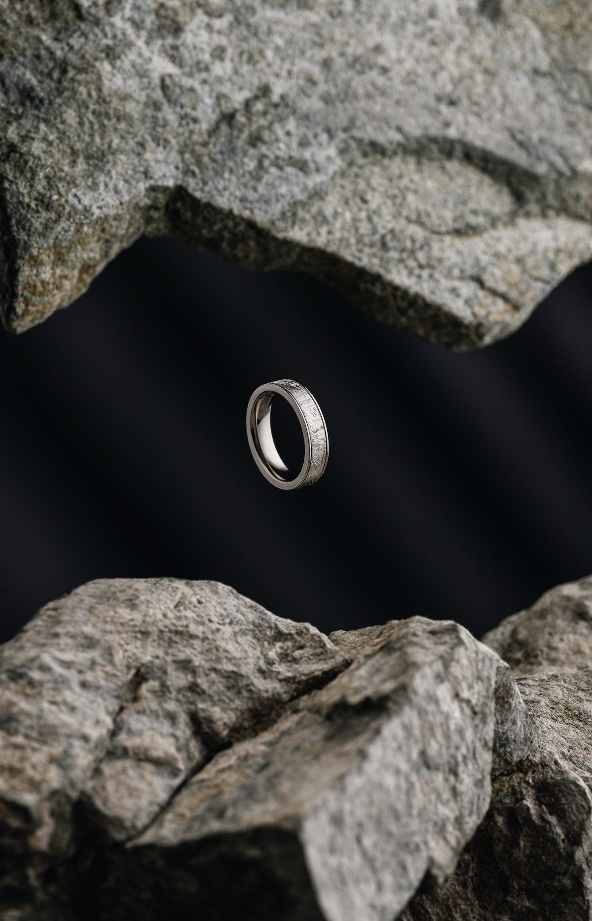 Titan Muonionalusta meteorite ring.