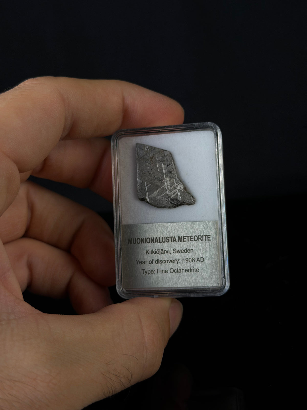 MUONIONALUSTA METEORITE, SWEDEN. DISPLAY BOX. 5 GRAMS.