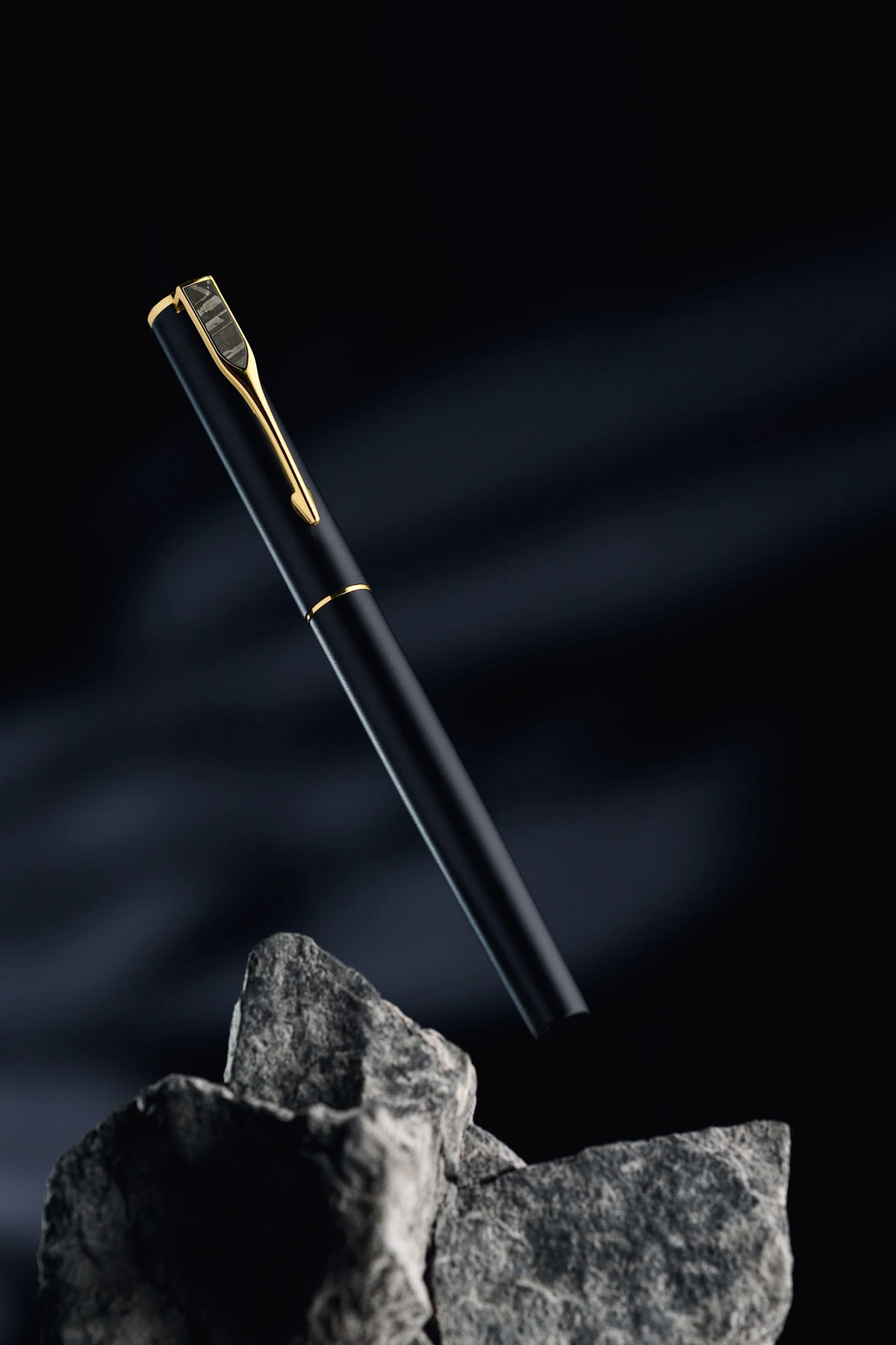 Muonionalusta meteorite pen
