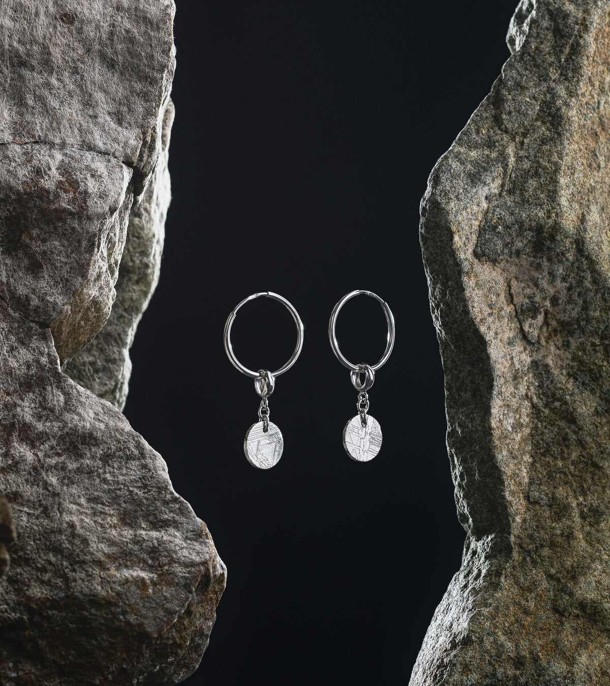 Muonionalusta meteorite Sirius earrings