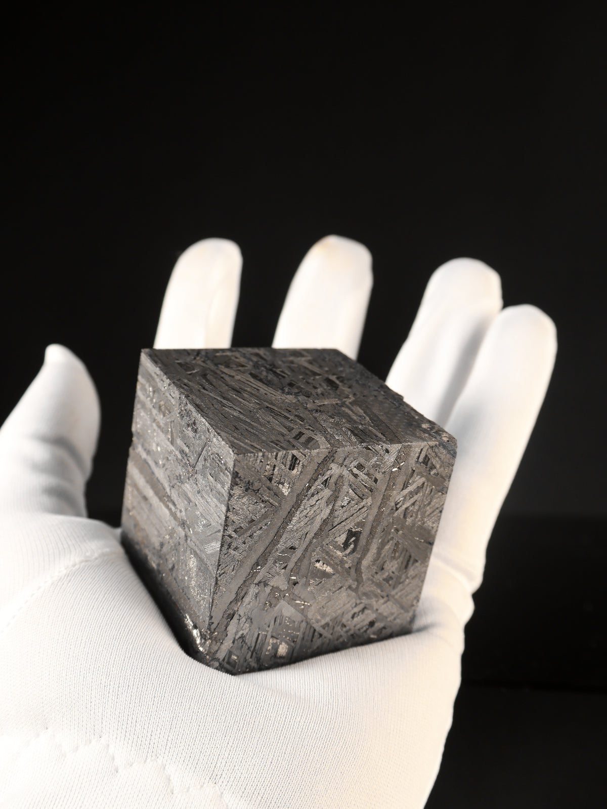 ALETAI, GOBI DESERT, CHINA. CUBE.