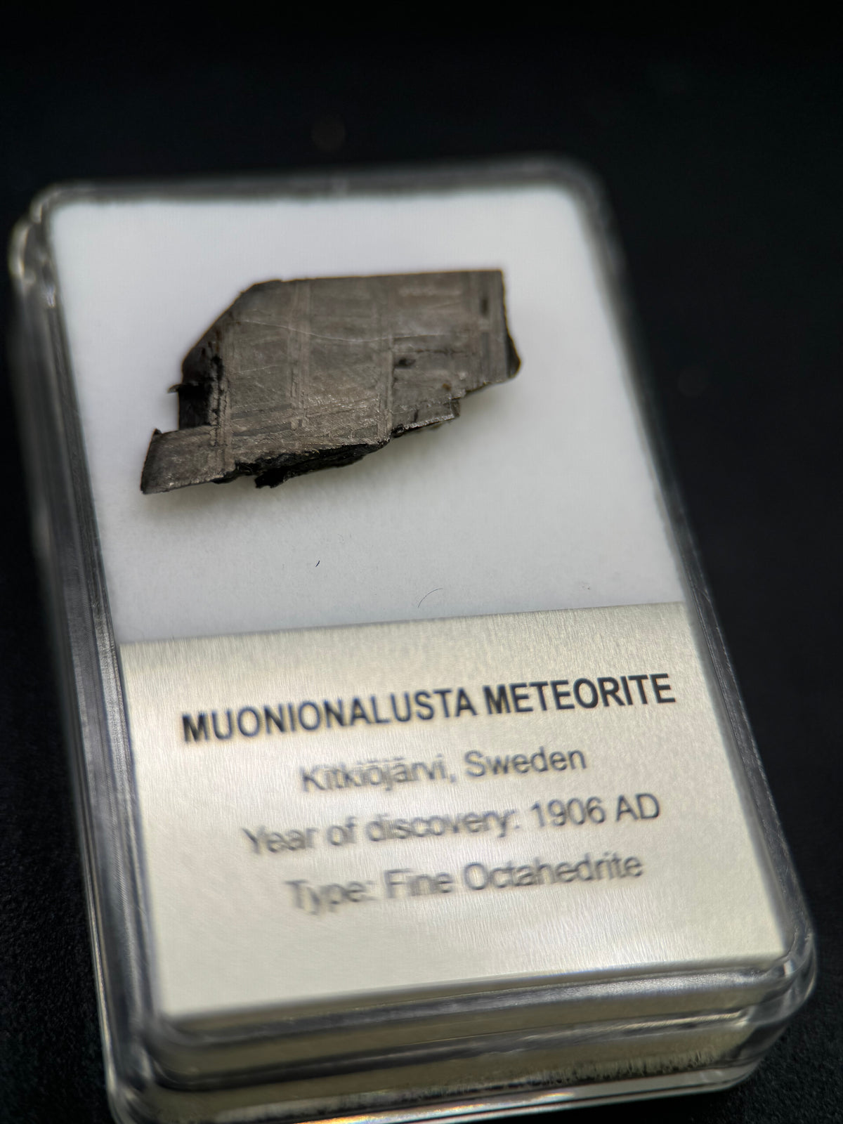 MUONIONALUSTA METEORITE, SWEDEN. DISPLAY BOX. 5,75 GRAMS.