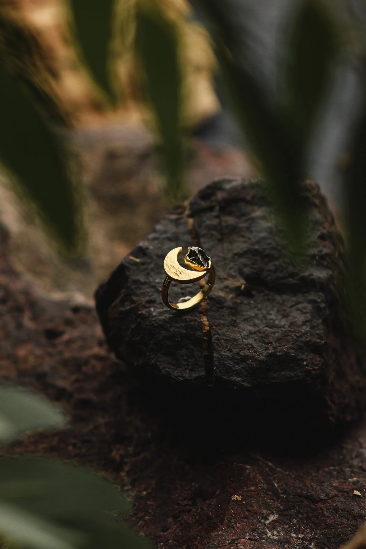 Campo del Cielo Moon Jewelry Set