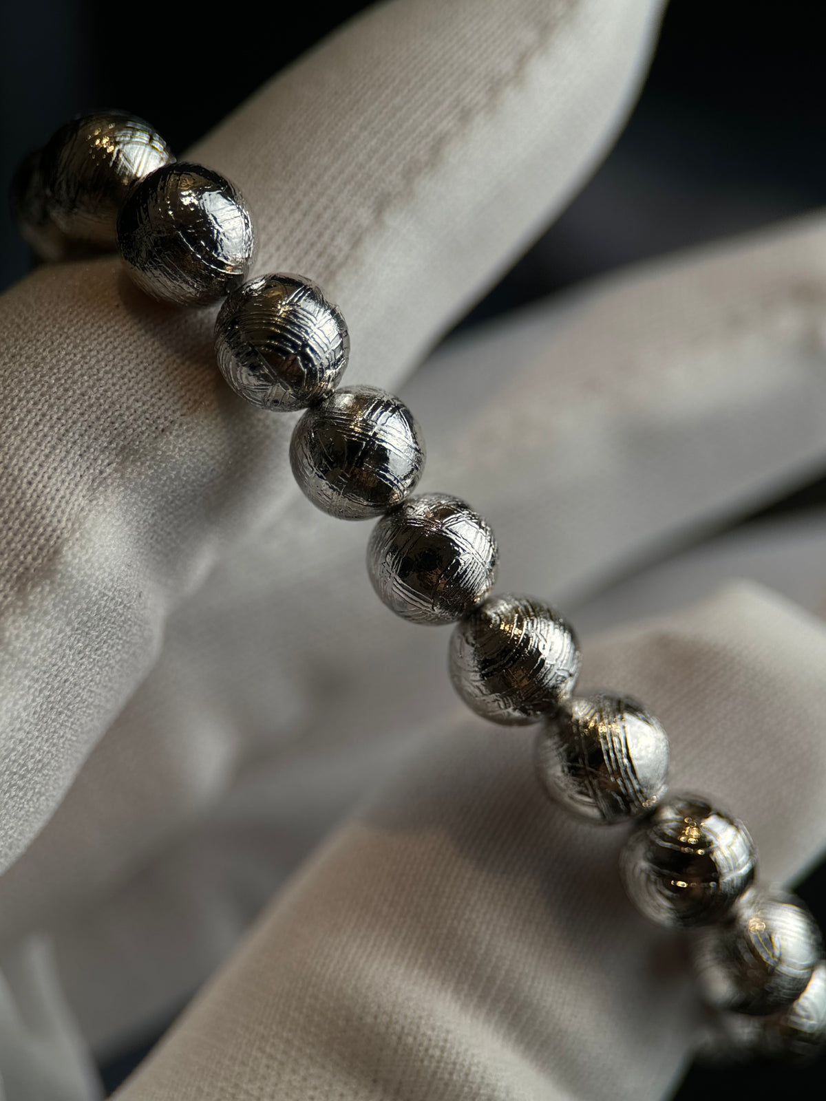 Muonionalusta meteorite Bead bracelet, 8mm