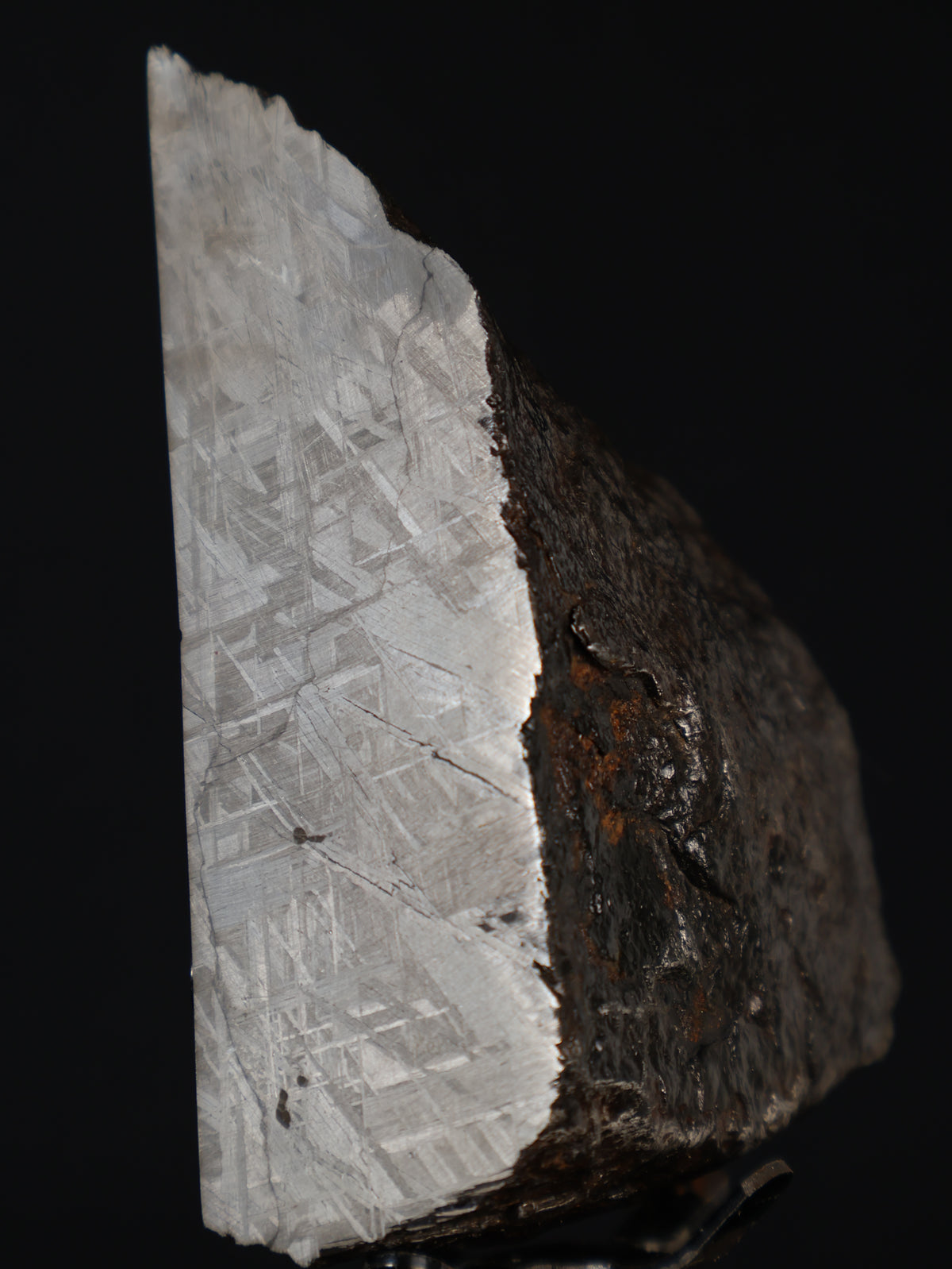 MUONIONALUSTA METEORITE, SWEDEN. 830 GRAMS END-CUT.