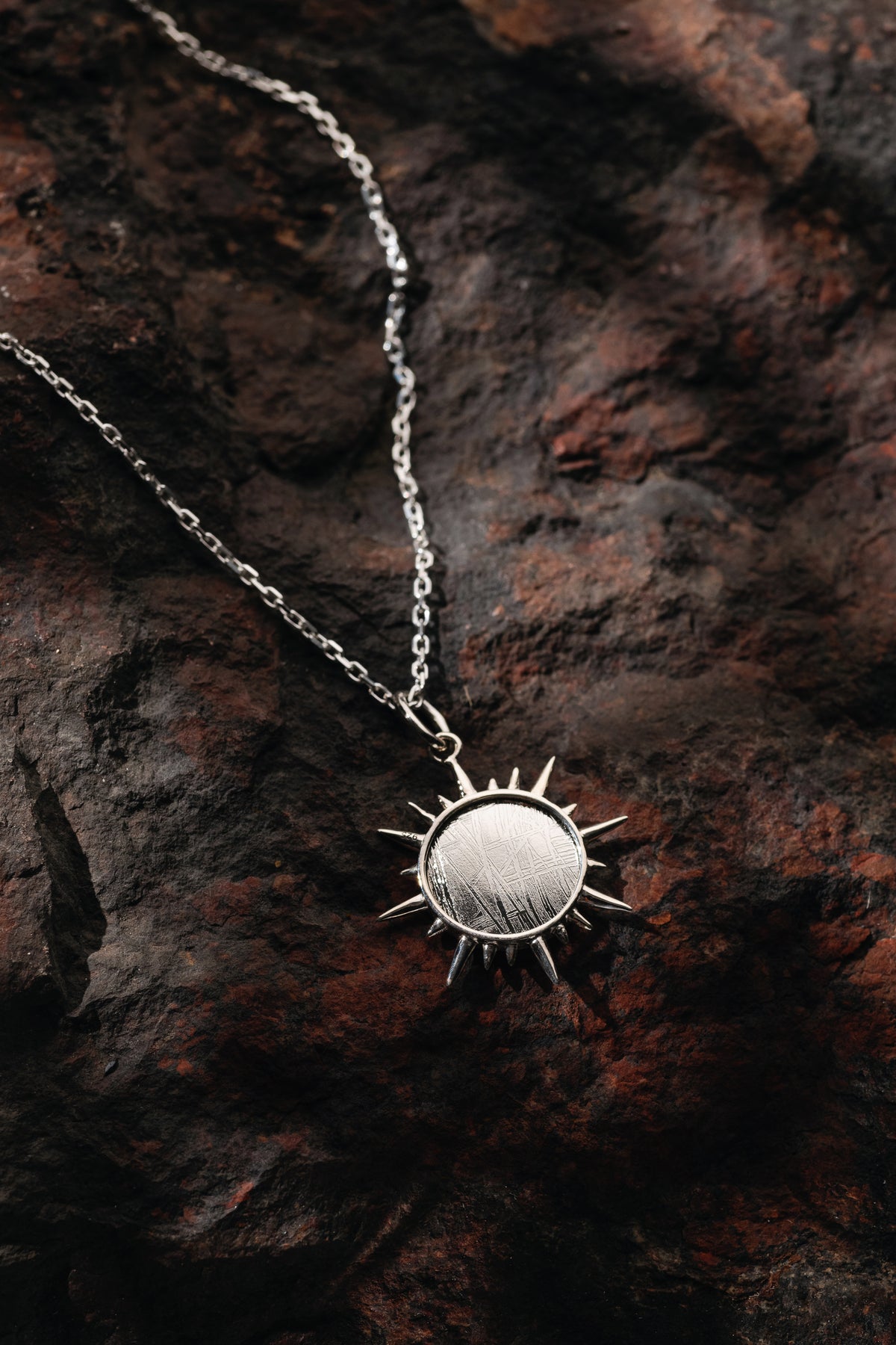 Muonionalusta meteorite pendant "supernova"