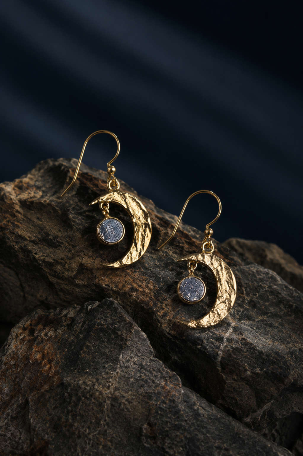 Muonionalusta meteorite Nordic moon earrings