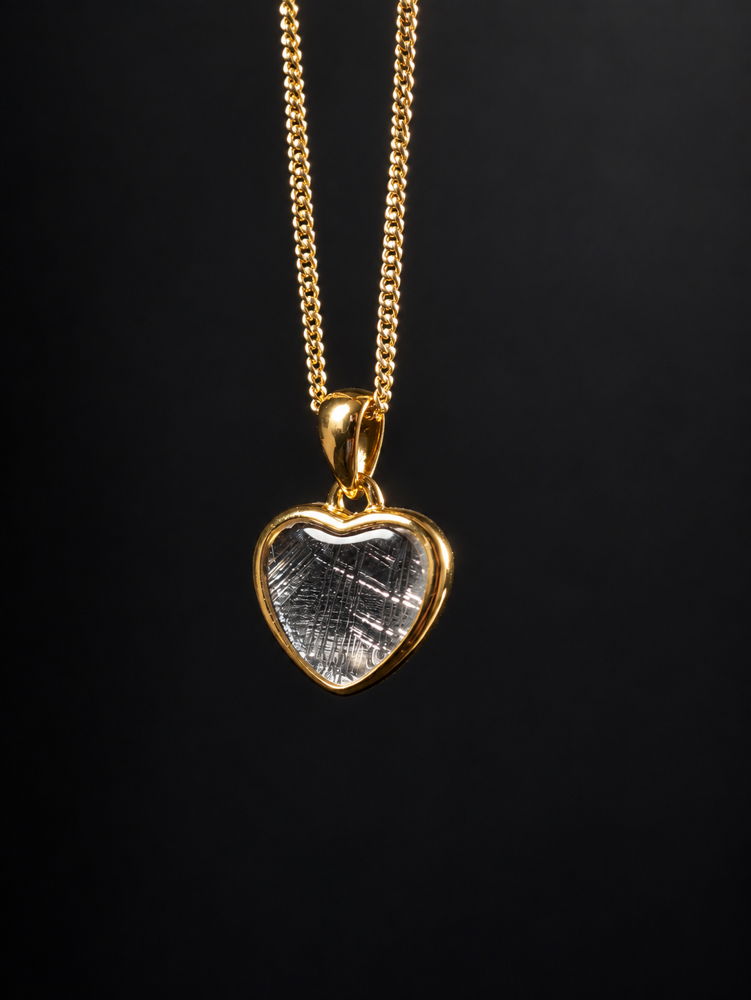 Gold Plated Muonionalusta Heart Pendant