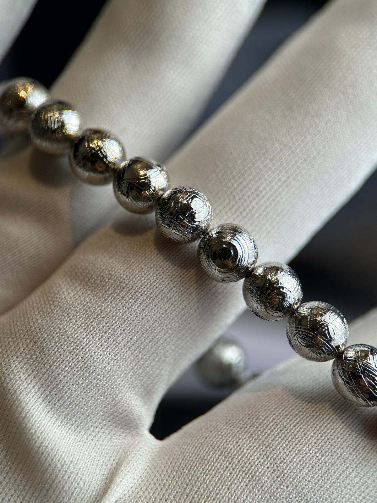 Muonionalusta meteorite Bead bracelet, 8mm