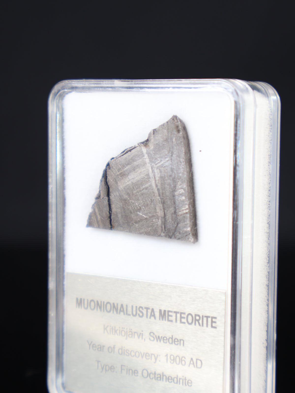 MUONIONALUSTA METEORITE, SWEDEN. DISPLAY BOX. 5,66 GRAMS.