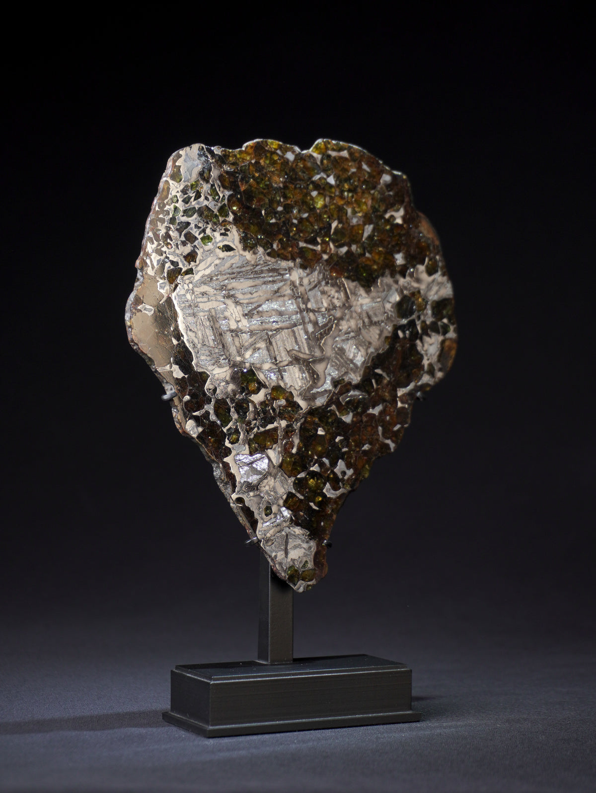 SEYMCHAN METEORITE, MAGADAN REGION, RUSSIA. 187  GRAMS.