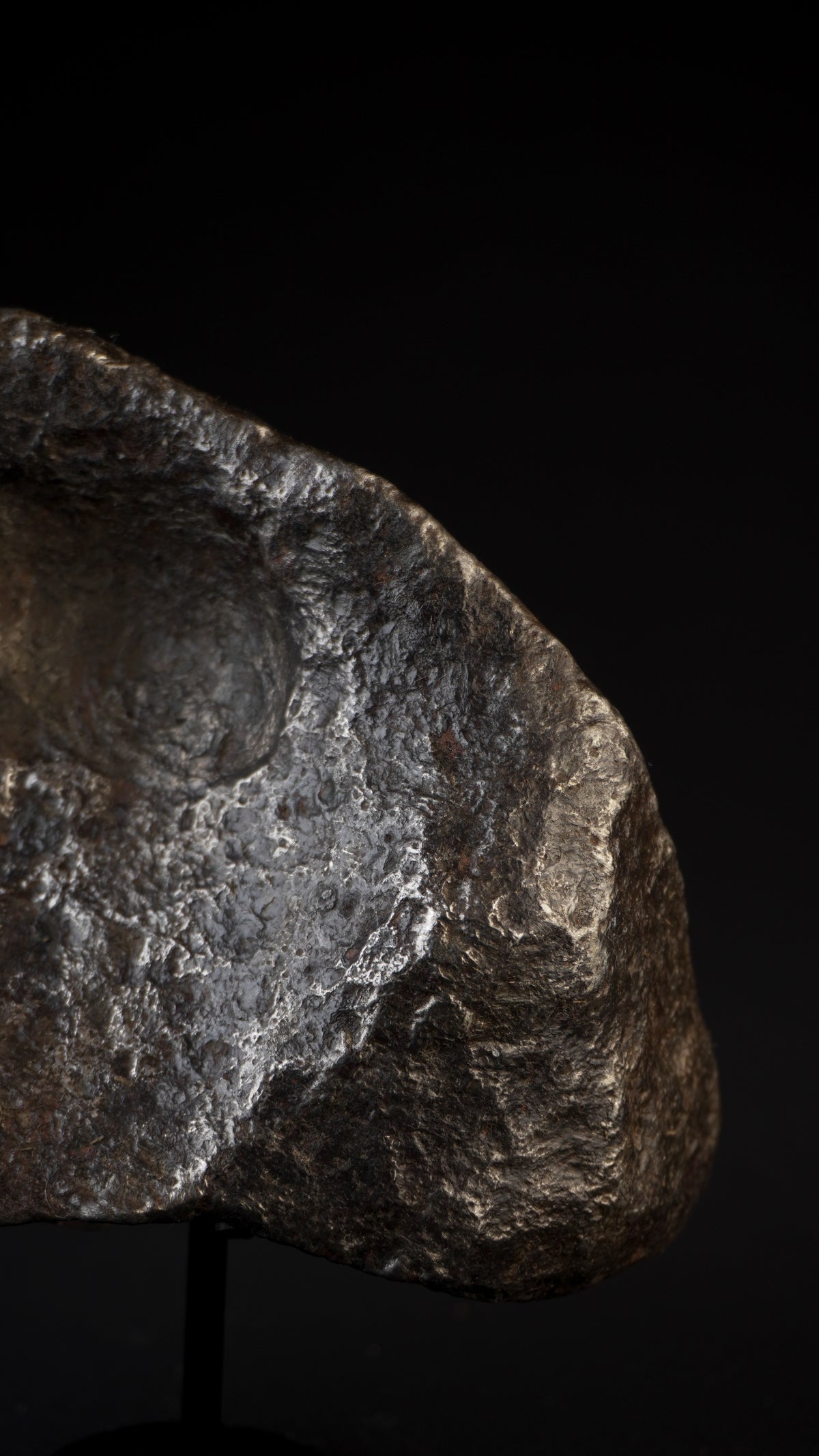 MUONIONALUSTA METEORITE, SWEDEN. FULL METEORITE 3287 GRAMS.