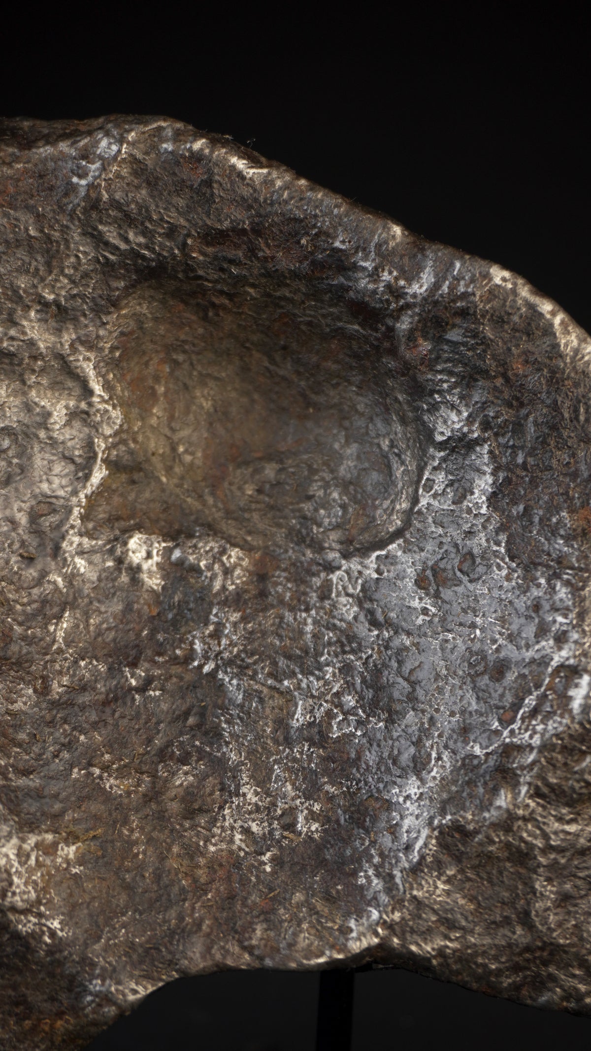 MUONIONALUSTA METEORITE, SWEDEN. FULL METEORITE 3287 GRAMS.
