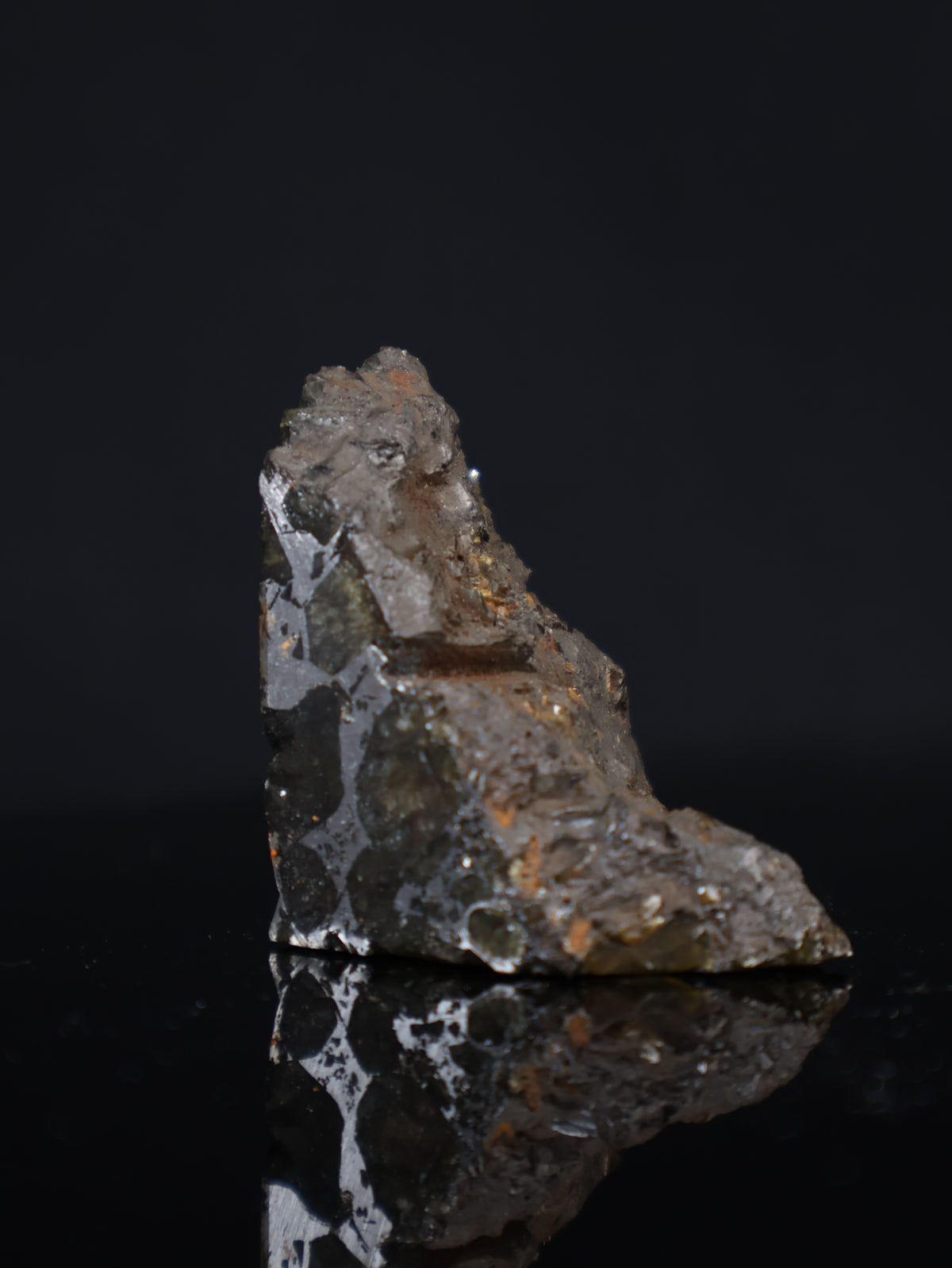 Seymchan meteorite, Russia. 44 grams end-cut.