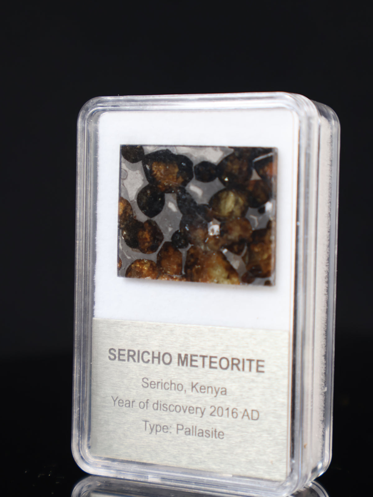 SERICHO METEORITE, KENYA. DISPLAY BOX. 5 GRAMS.