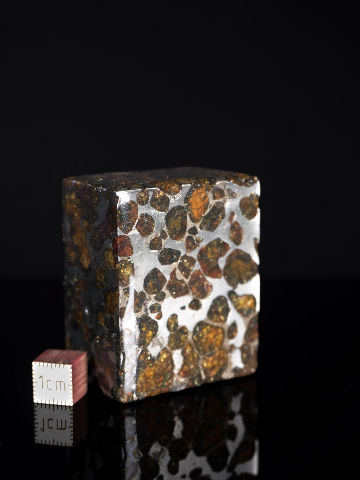 SERICHO PALLASITE METEORITE, KENYA. 258 GRAMS CUBE