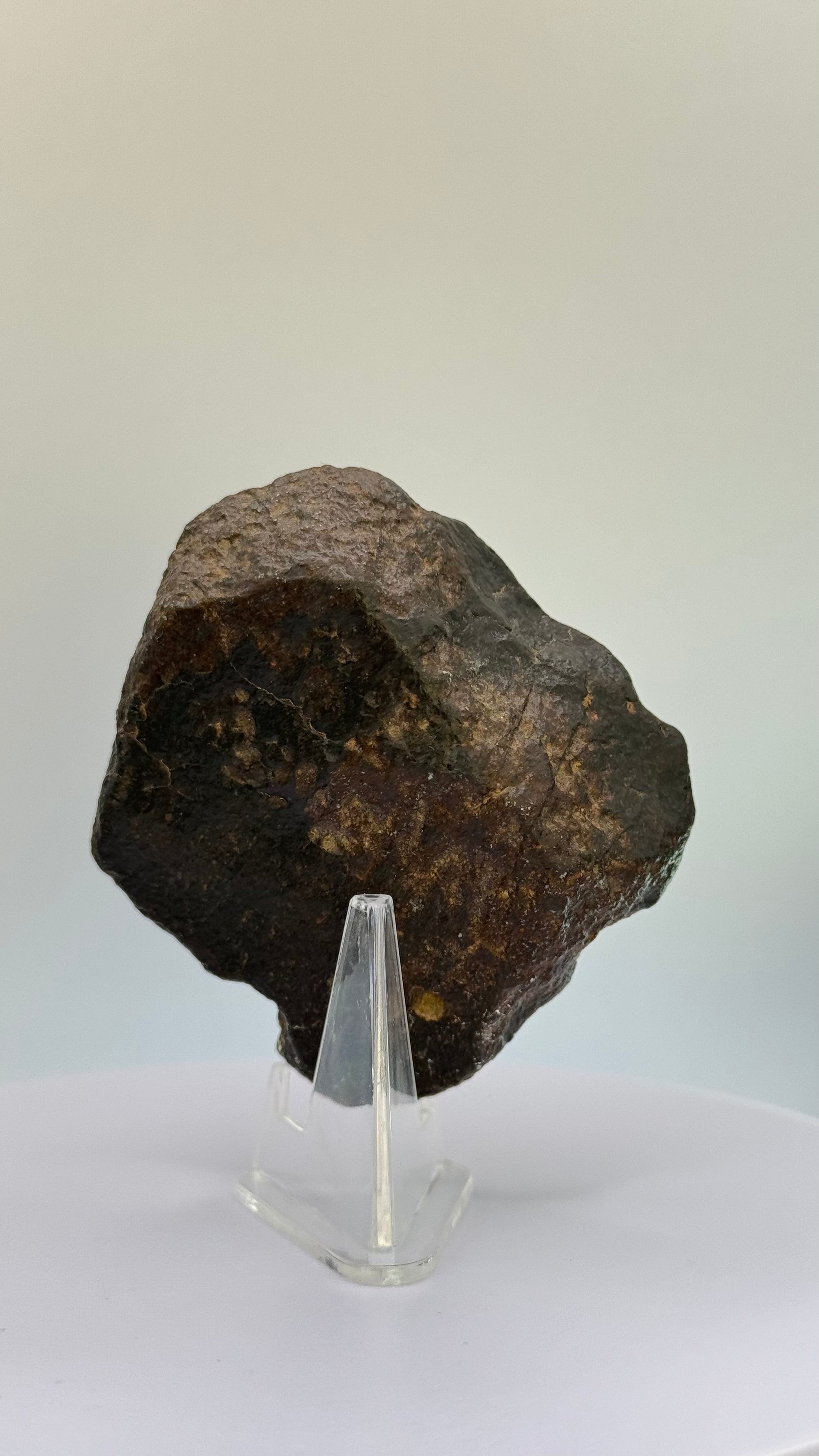 Chondrite Meteorite, North West Africa. 153.66g