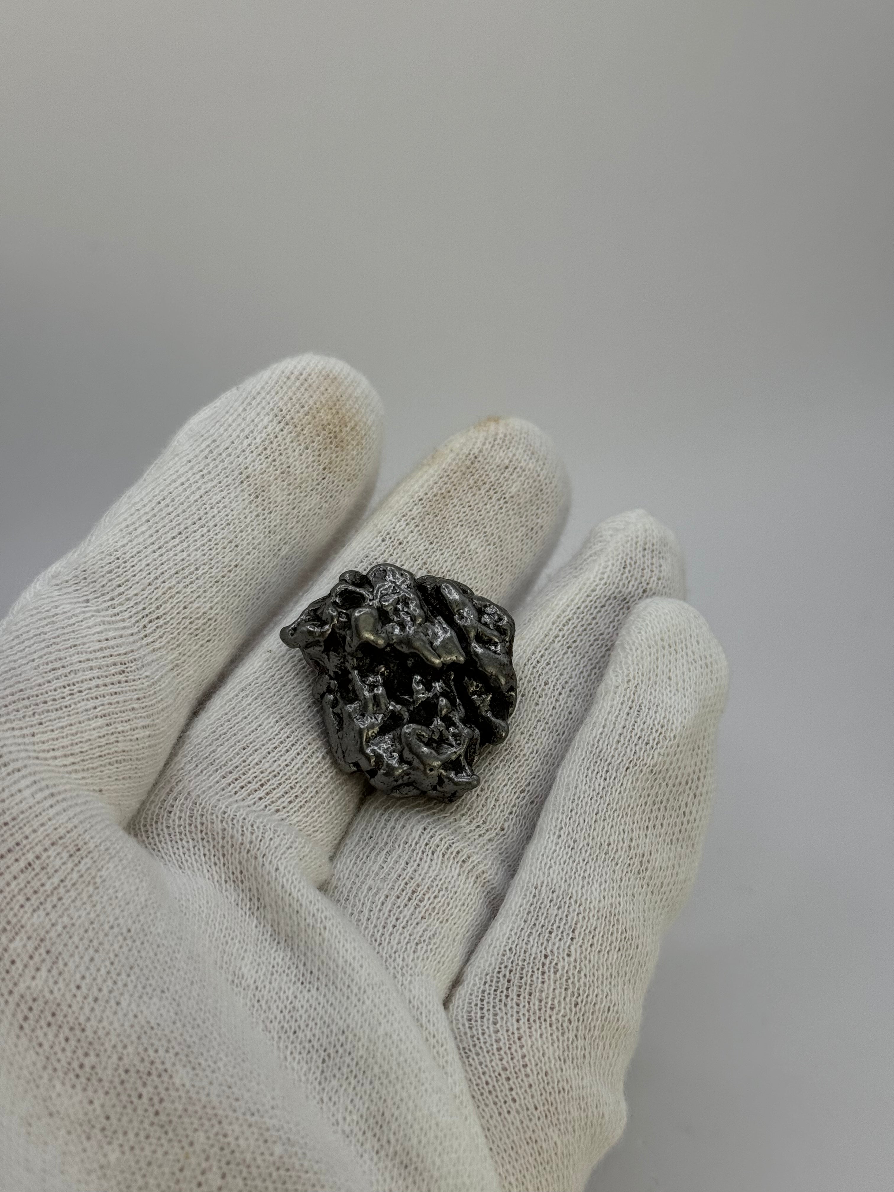 Campo del Cielo meteorite, South America. 30,52 grams.