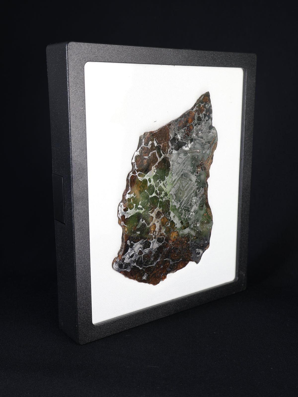 SEYMCHAN METEORITE, MAGADAN REGION, RUSSIA. 97,6 GRAMS.