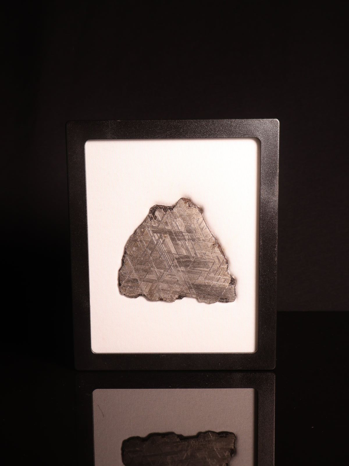 Muonionalusta meteorite, Sweden. 60 grams.