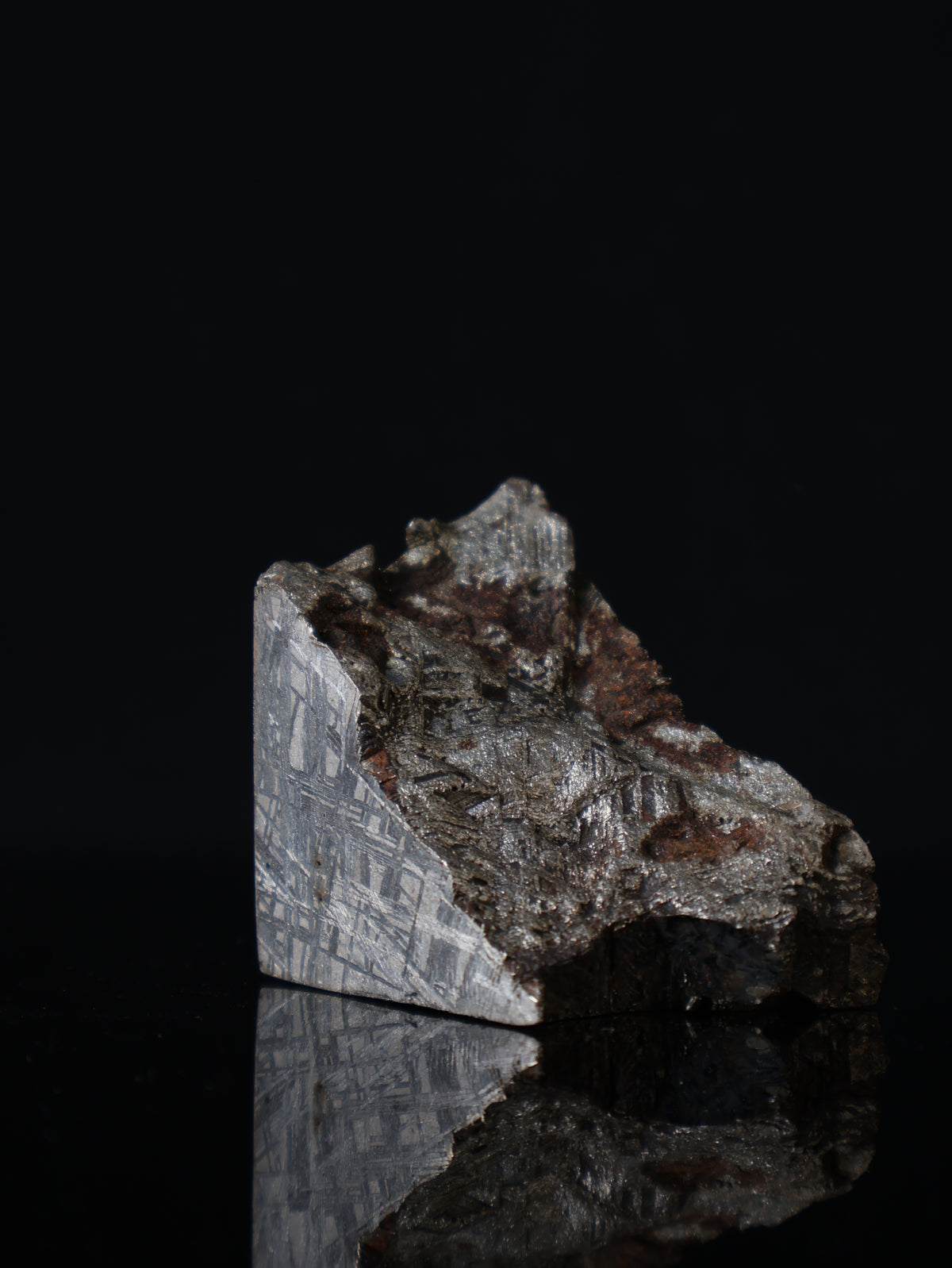 MUONIONALUSTA METEORITE, SWEDEN. 210 GRAMS END-CUT.