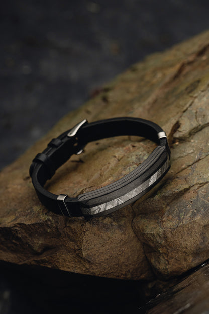 Muonionalusta Meteorite Bracelet with genuine Leather and Carbon Fiber