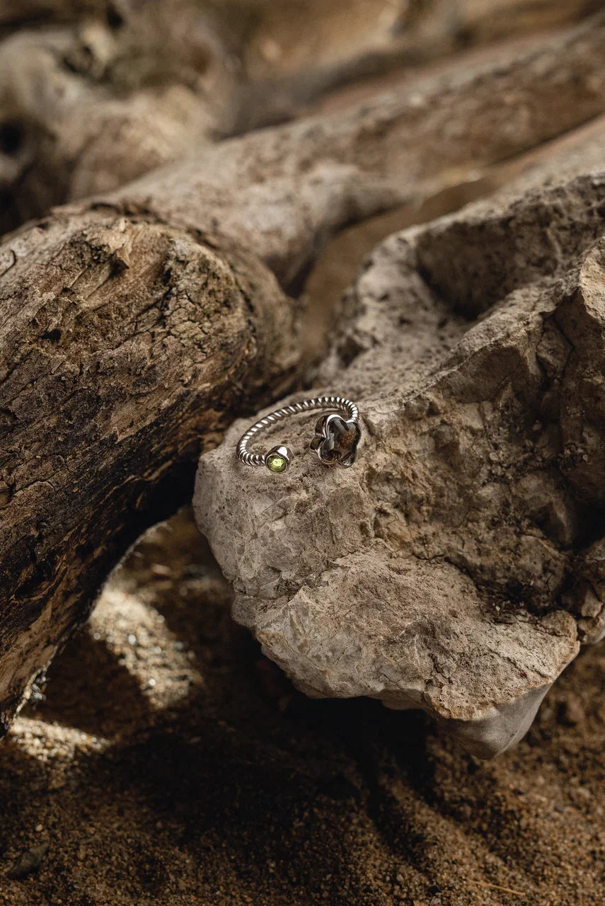 Sericho Meteorite & Moldavite Clover ring